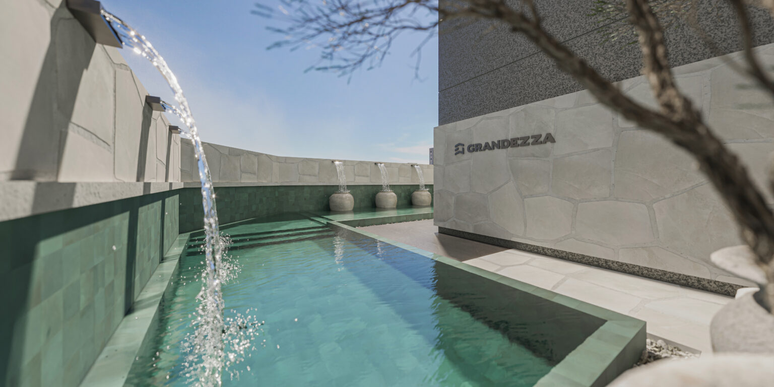 14_GRAN_MAJ_LAZER_PISCINA 01